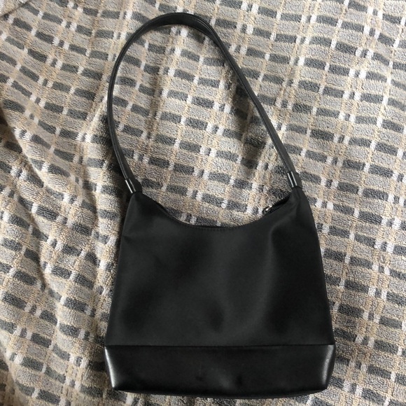 Black purse - Picture 3 of 4